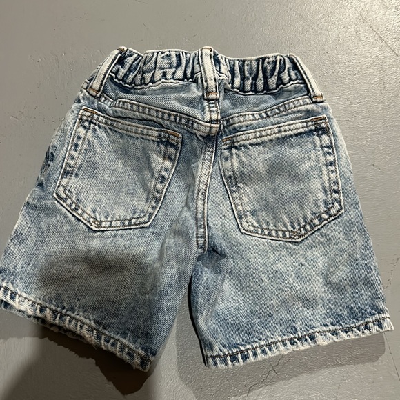 Lot 3 boys shorts - Picture 4 of 9